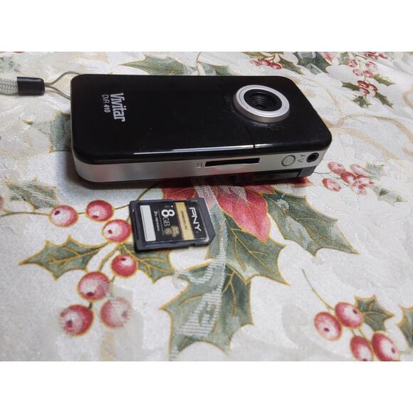 Vivitar Black Digital Mini Camcorder model DVR 410 with disc premium 8GB - Picture 4 of 4